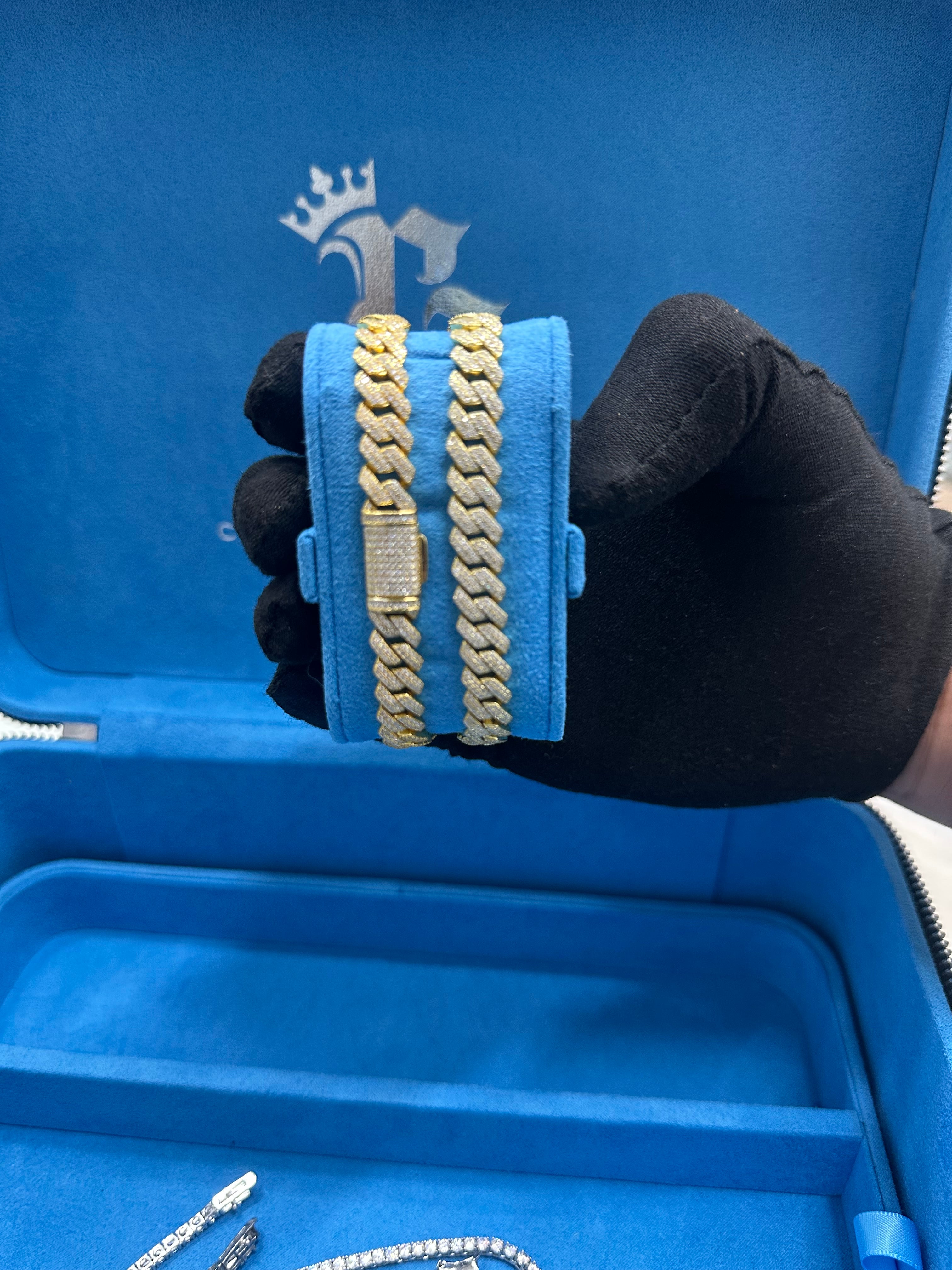 Esclava cubana oro laminado